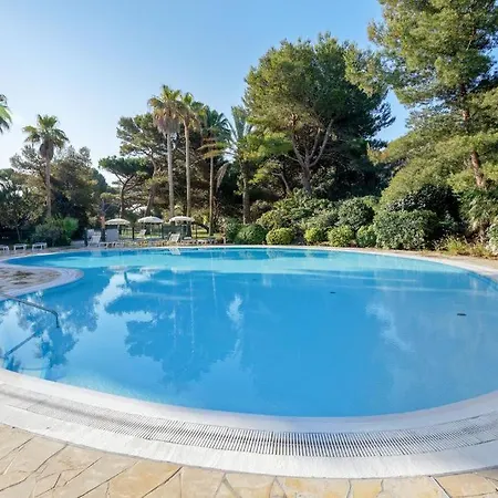 Pinede Vue Clim Jacuzzi