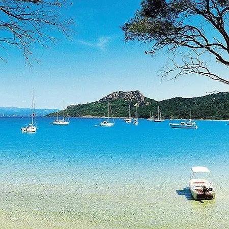 Apartamento Pinede Vue Mer, Piscine, Climatisation