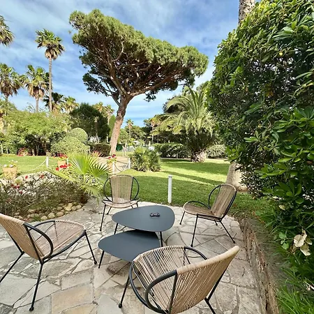 Pinede Vue Mer, Piscine, Climatisation