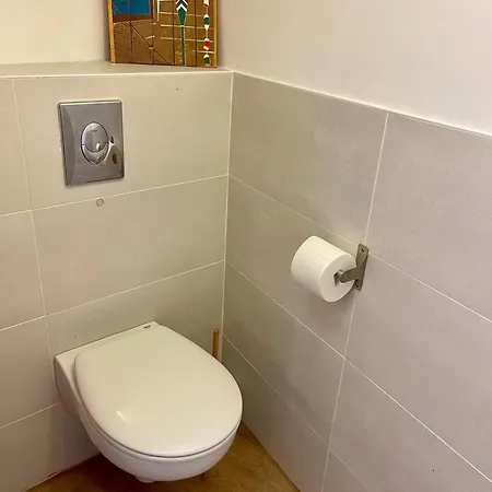 Appartement Pinede Vue Clim Jacuzzi *