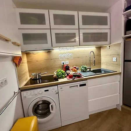 Apartment Pinede Vue Clim Jacuzzi Hyeres